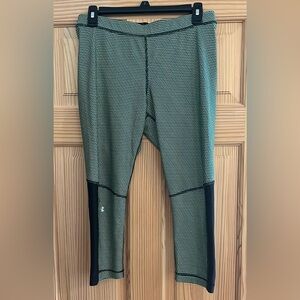 Under Armour Black and Green Heat Gear ‎ Compression Leggings Size Large